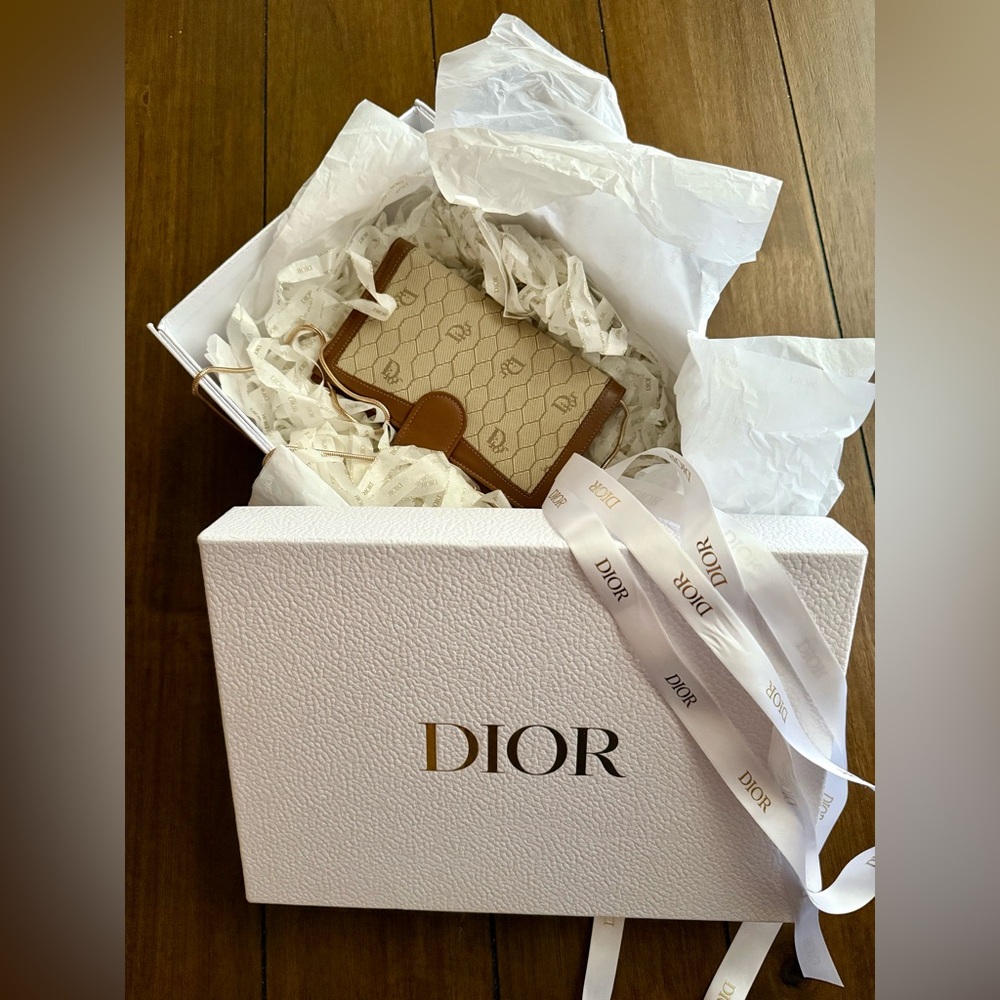 Dior Honeycomb Wallet - Picture 12 of 13